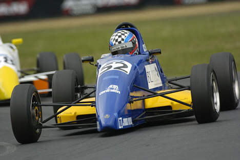 Nicki Thiim vandt en flot sejr i søndagens løb for Formel Ford.